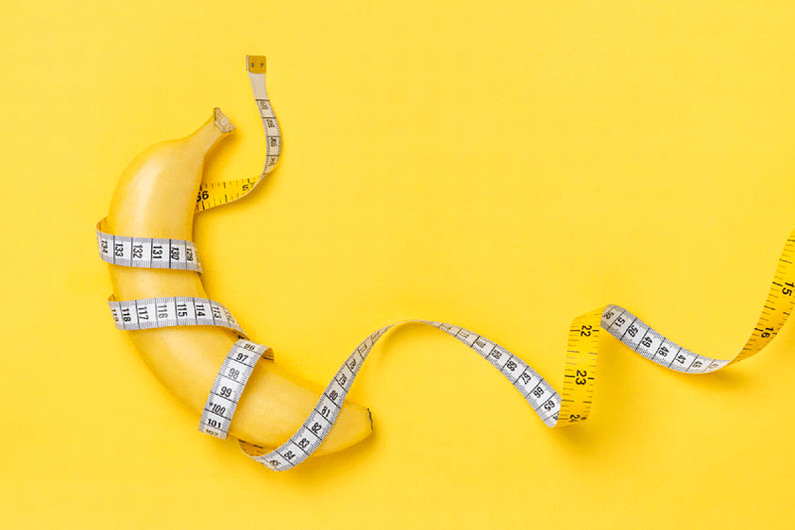 Die durchschnittliche Penisgröße wird errichtet - 13,12 cm
